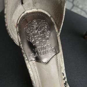 Vince Camuto heels. Have slight peeling on the inside of toe strap. See pics!